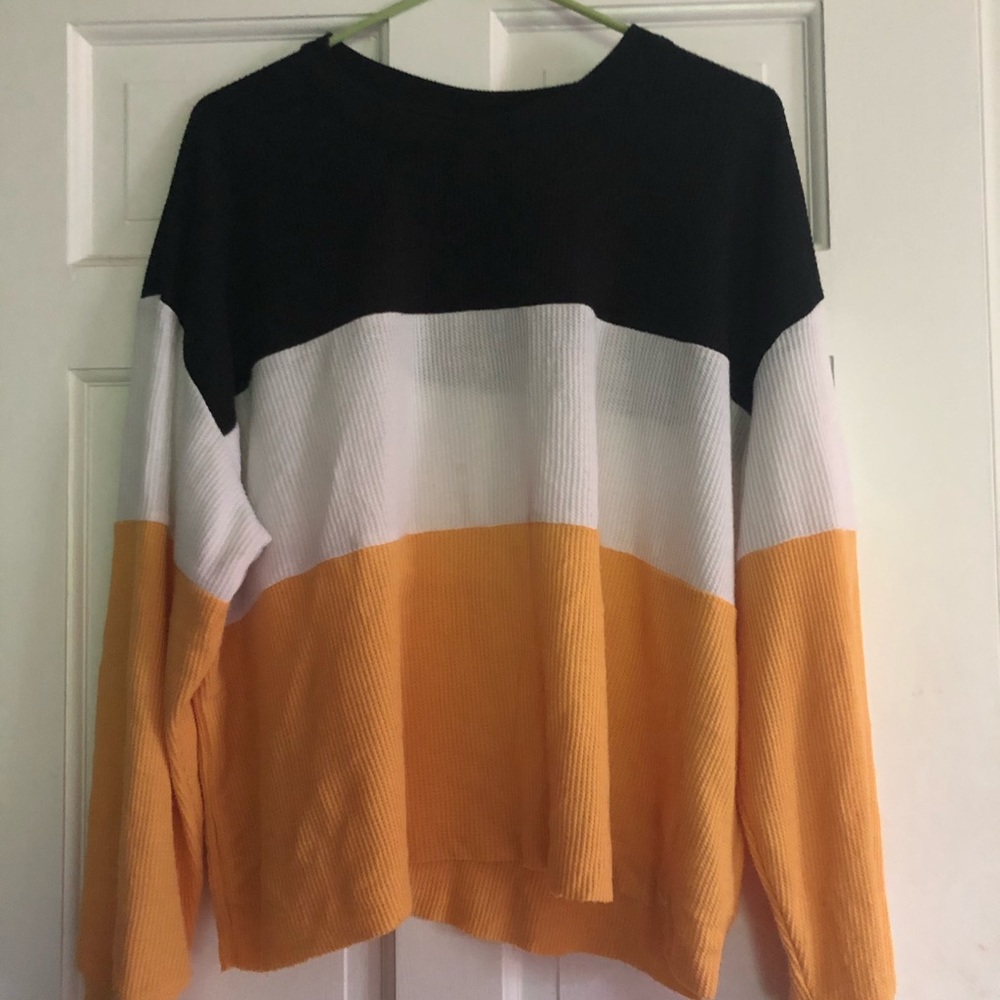 Striped Colorblock Tee Long Sleeve HOST PICK! - Picture 3 of 6